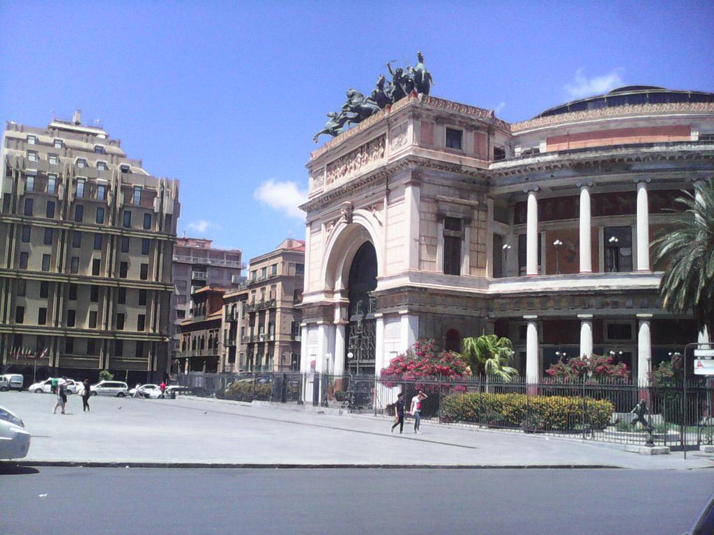 Palermo Centrale Kültér fotó